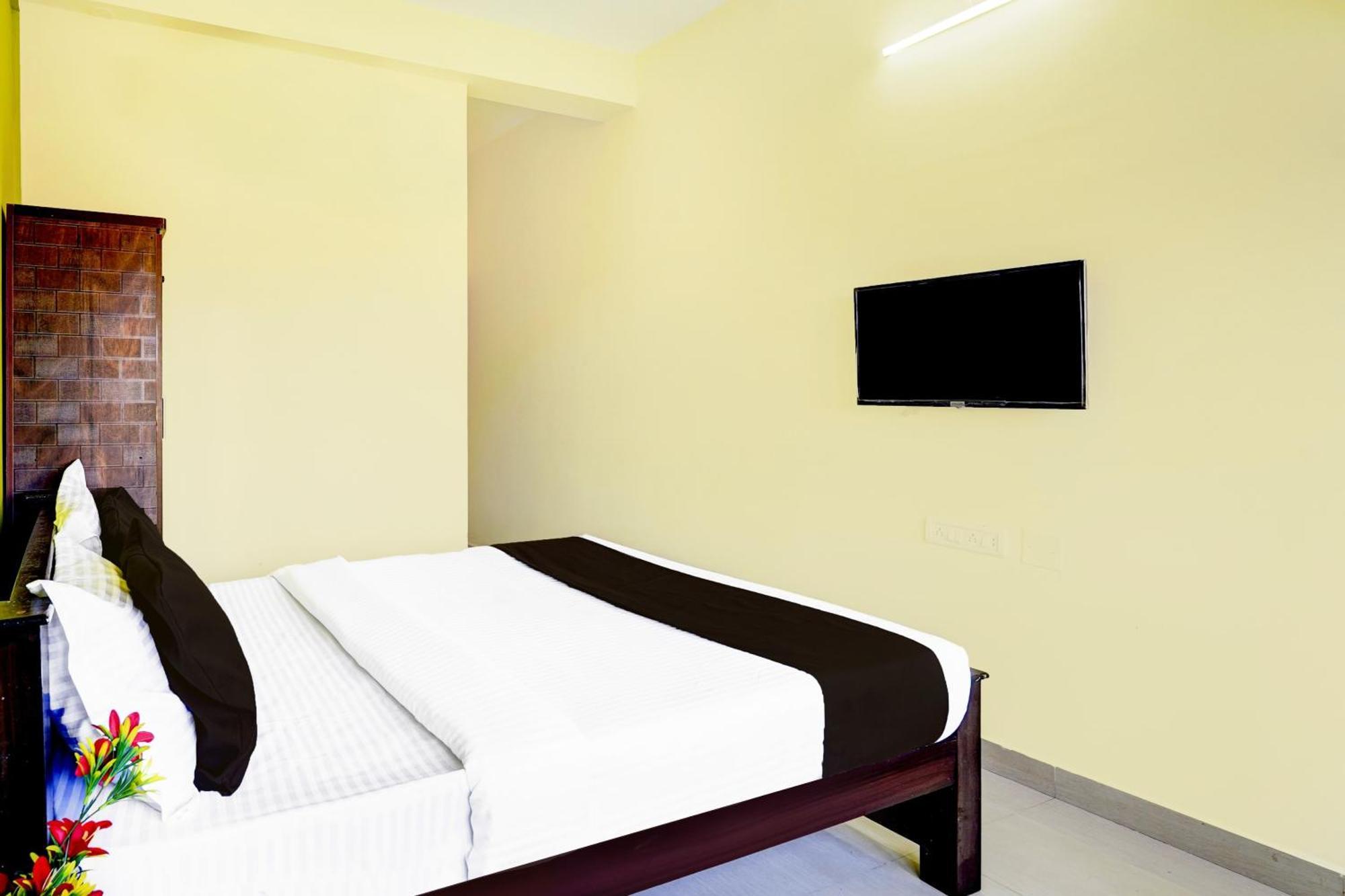 Super Collection O Nibav Beach View Chennai Ngoại thất bức ảnh